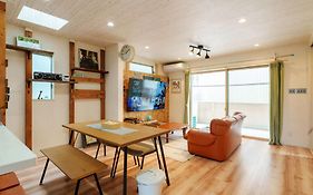 Usj電車1分 最大12名 一戸建て貸切 無料駐車2台可 ファミリー 団体最適 Wifi完備